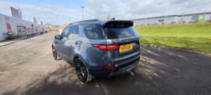2019 Land Rover Discovery 2.0 Sd4 Hse SUV 5dr Diesel Auto 4WD Euro 6 (s/s) (240 Ps) in Blue — image 3