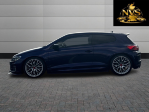 2015 Volkswagen Scirocco 2.0 Tdi Bluemotion Tech R-Line in Purple — image 4
