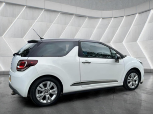 2013 Citroen Ds3 1.6 Vti Dstyle Auto Euro 5 3dr in White — image 6