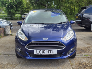 2016 Ford Fiesta 1.0 T Ecoboost Zetec in Blue — image 2