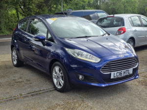 2016 Ford Fiesta 1.0 T Ecoboost Zetec in Blue — image 3