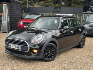 2017 MINI Hatch 1.5 Cooper Euro 6 (s/s) 5dr in Black — image 5