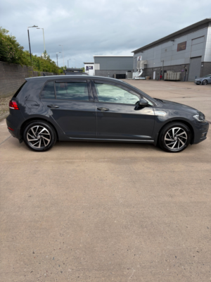 2019 Volkswagen Golf 1.6 Tdi Match Edition Hatchback 5dr Diesel Manual Euro 6 (s/s) (115 Ps) in Grey — image 6