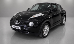 2014 Nissan Juke 1.6 Acenta CVT Euro 5 5dr in Black — image 2