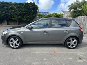 2012 Kia Ceed 1.6 Crdi 3 in Grey — image 2