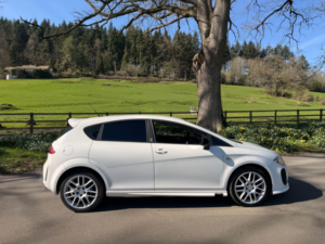 2013 SEAT Leon 2.0 Tdi Cr Fr+ Supercopa Hatchback 5dr Diesel Manual Euro 5 (170 Ps) in White — image 2