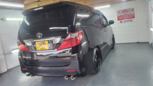 2010 Toyota Alphard Refurbished Black Alloy Wheels in Black — image 2