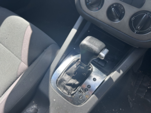 2008 Volkswagen Golf 1.9 Tdi Match in Blue — image 3