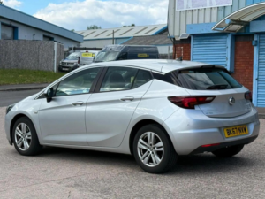 2017 Vauxhall Astra 1.6 Cdti Ecoflex Tech Line Euro 6 (s/s) 5dr in Silver — image 6