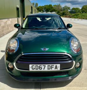 2017 MINI Hatch 1.5 Cooper Auto Euro 6 (s/s) 3dr in Green — image 3