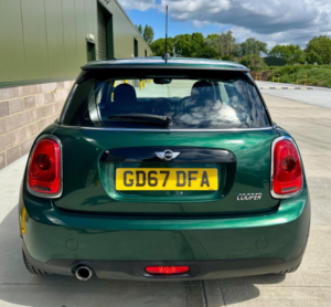 2017 MINI Hatch 1.5 Cooper Auto Euro 6 (s/s) 3dr in Green — image 6
