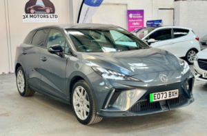 2023 MG Mg4 64kwh Trophy Long Range Auto 5dr in Grey — image 2
