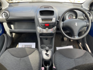 2010 Peugeot 107 1.0 12v Urban 2 Tronic Euro 4 5dr in Blue — image 4