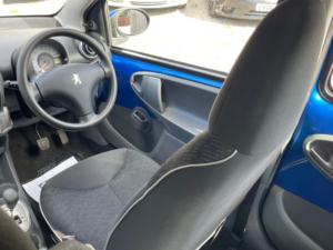 2010 Peugeot 107 1.0 12v Urban 2 Tronic Euro 4 5dr in Blue — image 5