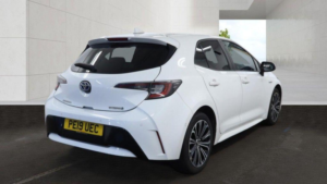 2019 Toyota Corolla 1.8 Vvt-H Design CVT Euro 6 (s/s) 5dr in White — image 6