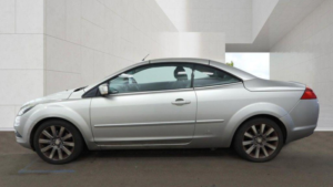 2010 Ford Focus Cc 2.0 Cc-2 2dr in Silver — image 5