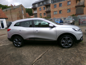 2017 Renault Kadjar 1.2 Dynamique S Nav Tce 130 in Silver — image 3