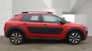 2018 Citroen C4 Cactus 1.6 Bluehdi Flair in Red — image 5
