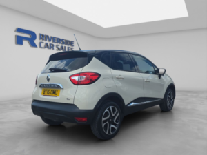2016 Renault Captur 0.9 Tce Energy Dynamique S Nav SUV 5dr Petrol Manual Euro 6 (s/s) (90 Ps) in White — image 5