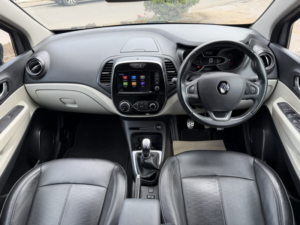 2018 Renault Captur 0.9 Tce 90 Gt Line Top Spec One Owner Low Mileage Full Renault History Full Leather Parking Camera in Grey — image 5