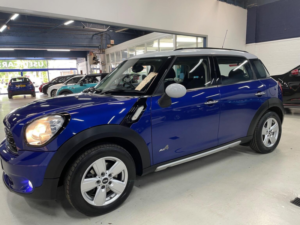 2015 MINI Countryman 1.6 Cooper D All4 Euro 6 (s/s) 5dr in Blue — image 4