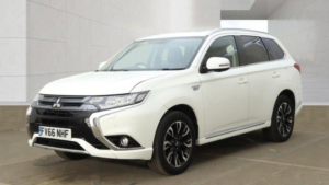 2017 Mitsubishi Outlander 2.0h 12kwh 4h CVT 4WD Euro 6 (s/s) 5dr in White — image 2