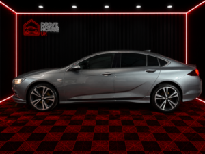 2017 Vauxhall Insignia 2.0 Turbo D Blueinjection Sri Vx Line Nav in Grey — image 2