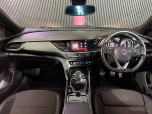 2017 Vauxhall Insignia 2.0 Turbo D Blueinjection Sri Vx Line Nav in Grey — image 5