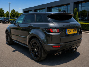 2018 Land Rover Range Rover Evoque 2.0 Sd4 Hse Dynamic Auto 4WD Euro 6 (s/s) 5dr in Grey — image 4