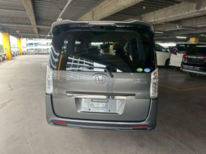 2013 Honda Stepwagon 2.0 Spada Power Edition 5dr 8 Seats in Grey — image 3