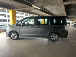 2013 Honda Stepwagon 2.0 Spada Power Edition 5dr 8 Seats in Grey — image 6