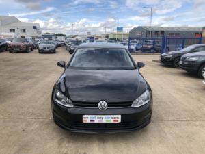 2015 Volkswagen Golf 1.6 Tdi Bluemotion Tech Match in Black — image 3