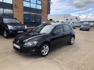 2015 Volkswagen Golf 1.6 Tdi Bluemotion Tech Match in Black — image 5