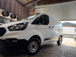 2018 Ford Transit Custom 2.0 300 Ecoblue L1 H1 Euro 6 5dr in White — image 3