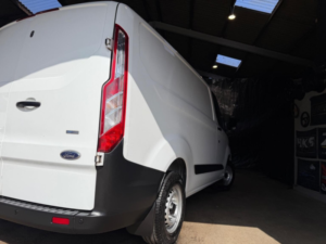 2018 Ford Transit Custom 2.0 300 Ecoblue L1 H1 Euro 6 5dr in White — image 5
