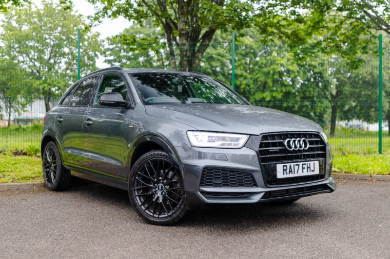 2017 Audi Q3 2.0 Tfsi Black Edition in Grey — image 1