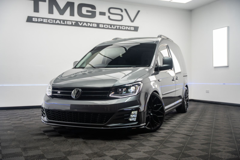 2017 Volkswagen Caddy 2.0 Tdi C20 Caddy Kombi Tech Highline Panel Van 5dr Diesel DSG Swb Euro 6 Tmg R in Grey — image 1