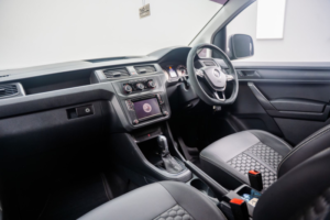 2017 Volkswagen Caddy 2.0 Tdi C20 Caddy Kombi Tech Highline Panel Van 5dr Diesel DSG Swb Euro 6 Tmg R in Grey — image 4