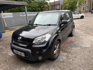 2010 Kia Soul 1.6 Crdi 2 Auto Euro 4 5dr in Black — image 3