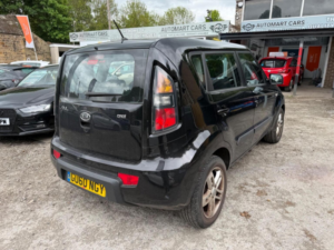2010 Kia Soul 1.6 Crdi 2 Auto Euro 4 5dr in Black — image 4