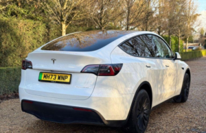 2024 Tesla Model Y (dual Motor) Long Range Auto 4wde 5dr in White — image 3