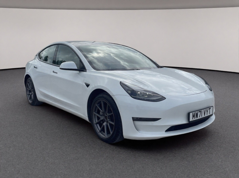 2021 Tesla Model 3 (dual Motor) Long Range in White — image 1