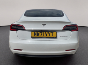 2021 Tesla Model 3 (dual Motor) Long Range in White — image 6