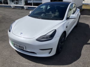 2021 Tesla Model 3 (dual Motor) Long Range in White — image 6
