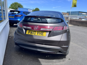 2010 Honda Civic 1.8 I-Vtec Es in Silver — image 3