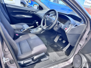 2010 Honda Civic 1.8 I-Vtec Es in Silver — image 5