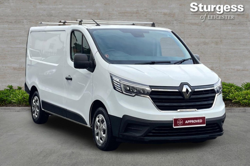 2022 Renault Trafic 2.0 Dci Blue Sl28 Business L1 H1 Euro 6 (s/s) 5dr in White — image 1