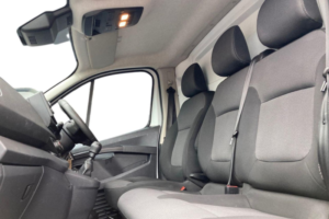 2022 Renault Trafic 2.0 Dci Blue Sl28 Business L1 H1 Euro 6 (s/s) 5dr in White — image 6
