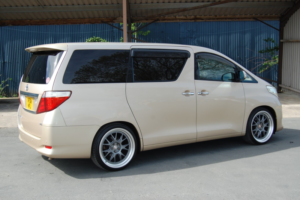 2008 Toyota Alphard 3.5 L Package Hks Supercharger in Gold — image 6