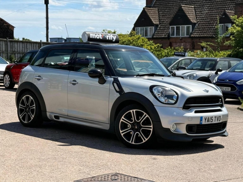 2015 MINI Countryman 2.0 Cooper Sd Euro 6 (s/s) 5dr in Silver — image 1